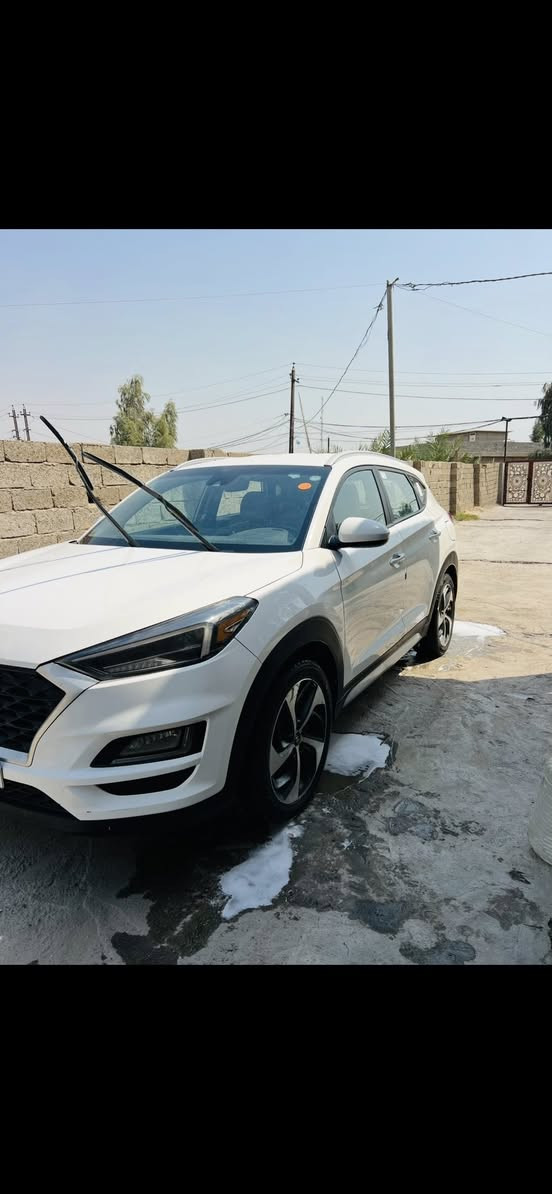 السلام عليكم سياره توسان البيع موديل 20 فول مواصفات من عده البنرامه سياره وارد أمريكي مكان السياره بغداد الدوره الرقم/***********/***********
