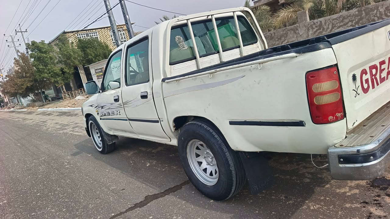 دير موديل 2006 السياره جاهزه 
مكينه كير  تخم تاير  رقم بابل  وسنويه جديده تحويل الثاني اليوم مكفوله من ضربه وتبديل 
السعر 41وبيه مجال 
***********
