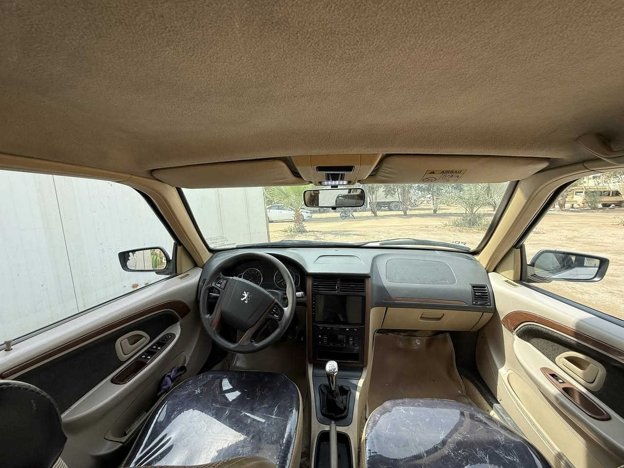 سلام عليكم            بيجو بارص مديل 2021.  كافله عامه جاهزه من كلشي مكينه وكير وحداديه كفاله ماعايزه شي سياره جديده واحلا من الصور تخم تاير جدد 

سعر 68ورقه بيه مجال حك الجيه
رقمي ***********
