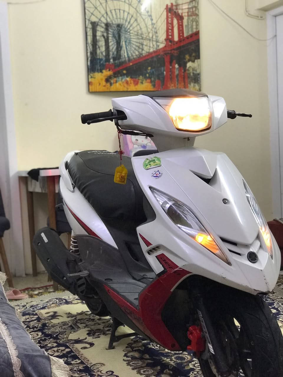 سلام عليكم جيتي ار جديده مصار شهرين من نازله من رمبه دراجه كفاله عامه اوراق كلشي كامل السعر مليون و 150 مكاني بغداد البلديات الهاتف ***********
