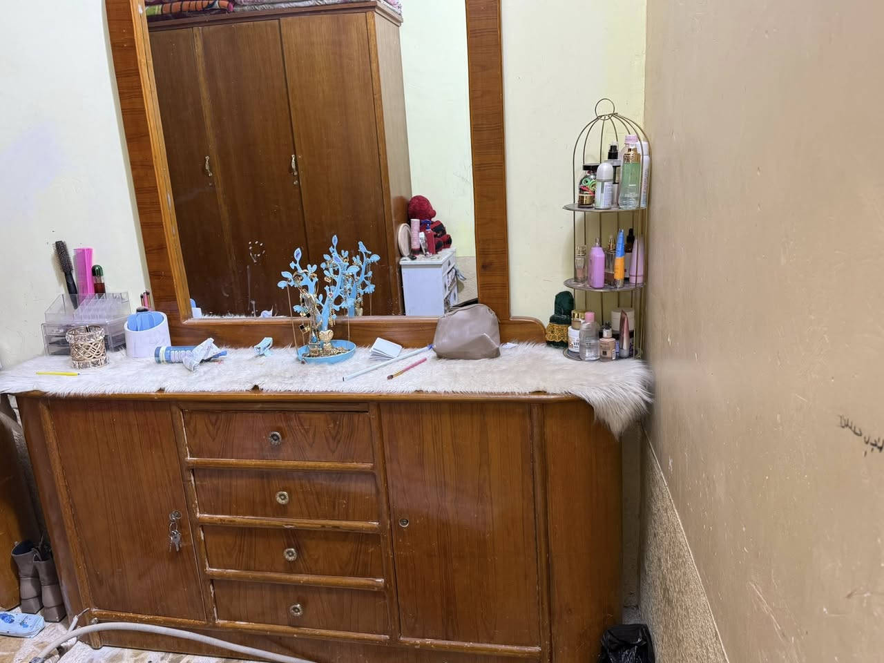 غرفه للبيع
نجاره كلش قويه ونظيفه


**إذا كنت صاحب هذا الإعلان وتريد حذفه لأي سبب، رجاءا أرسل رسالة إلى الدعم الفني**