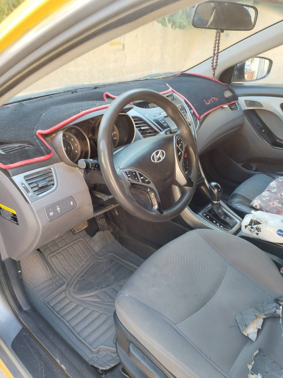 السلام عليكم النترا تكسي جوال موديل ١٦  أمريكي مكينه ١٨٠٠ بأسمى ضرر الباب عكس السايق فقط مكينه كيير خير من الله رقم ديالى للتواصل الاتصال ع رقم *********** عنوان بعقوبه
السعر١١٥ وبيها مجال للشراي
