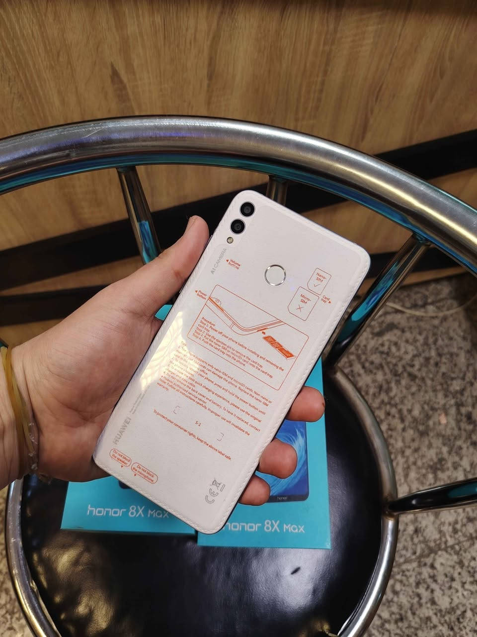 مع اكبر شاشه شاشات الموبايل 
جهاز معروف مواصفاته
بالاضافه الا صوت الستريو
هونر 8x max 
هواوي y max 
ذاكره 256 رام 8 كيكا 
بطاريه 5000 ملي امبير 
شاشه بقياس 7.12 انج 
معالج قوي للالعاب والأداء 
بسعر 85 الف 
متوفر نسخه 5G
مفرد وجمله 
توصيل كافه محافظات 
بغداد زيونه ربيعي مقابل مول دريم ستي 
*********** بغداد, العراق

