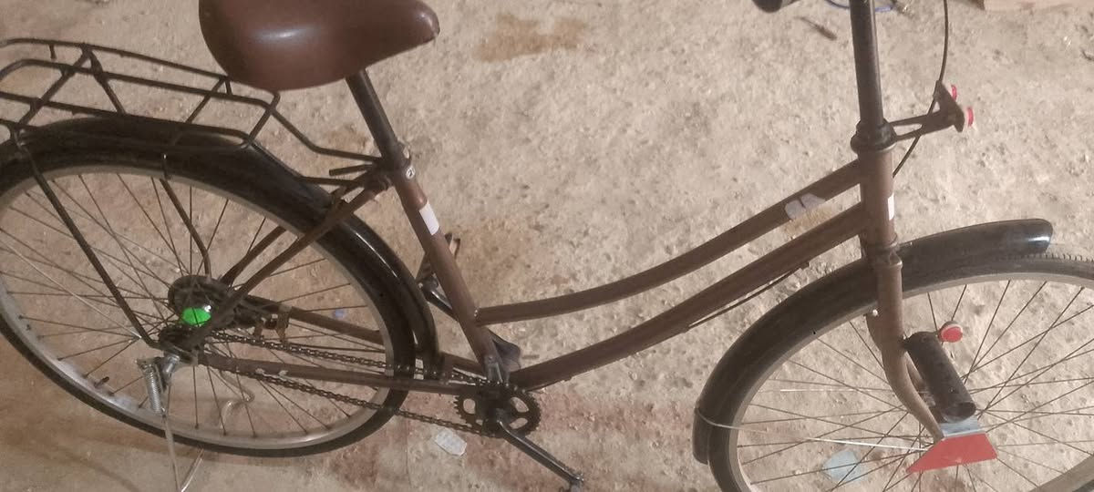 مراحب عساكم بخير
بيسكل لبيع مثل ما موضح في الصورة 
مكاني بغداد شعلة چكوك 
65الف الطيبين
جاهز كامل نضيف تجي تفحص وتسوق تقنع


**إذا كنت صاحب هذا الإعلان وتريد حذفه لأي سبب، رجاءا أرسل رسالة إلى الدعم الفني**