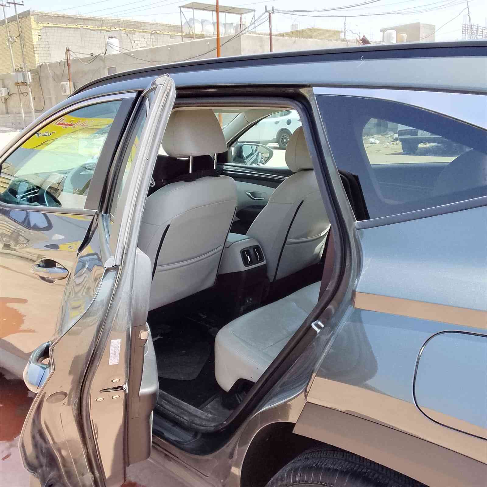 السلام عليكم توسان 24كفاله عامه حادثها جاملغ بالهلال نفسه فول مواصفات كشنات جلد حار بارد جاهزه من كلشي السعر 180 هايبرد مكان بغداد البلديات الرقم *********** ماشي 20
