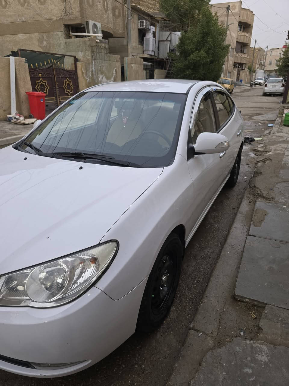 السلام عليكم
الانترا وارد خليجي موديل 11 شركه عامه 2000 اربع دسك تحكم ستيرن  تخم  تاير + ويل  جديد السيارة اي نقص مابيه سونار مرفق السعر 102بيه مجال حك الجيه***********
