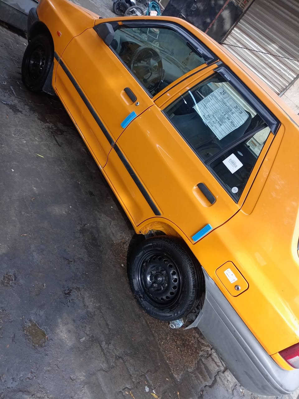 السلام عليكم سايبه للبيع موديل 18 سيارة جاهزة مكينة كير صدر تايرات تبريد ماعدا جاملغ مبدل من جهه السايق وفطر صغير بالشاصي مسوي السعر 48 وبي مجال للطيبين 
الاتصال على الرقم ***********
*********** المكان الاعظمية
