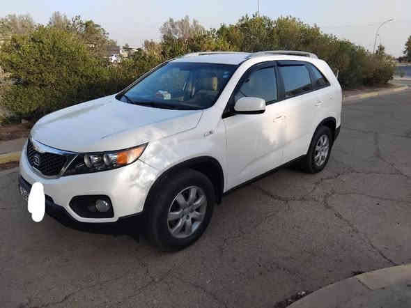 سورنتو ٢٠١٣ خليجي بيها قطعة صبغ بدون دواخل كلها ع الشركة رقم أربيل دولي وباسمي العنوان المجمع السكني في قضاء الدور هـ *********** السعر ١٦٠
مكلف بنشر للستفسار الاتصال برقم فقط
