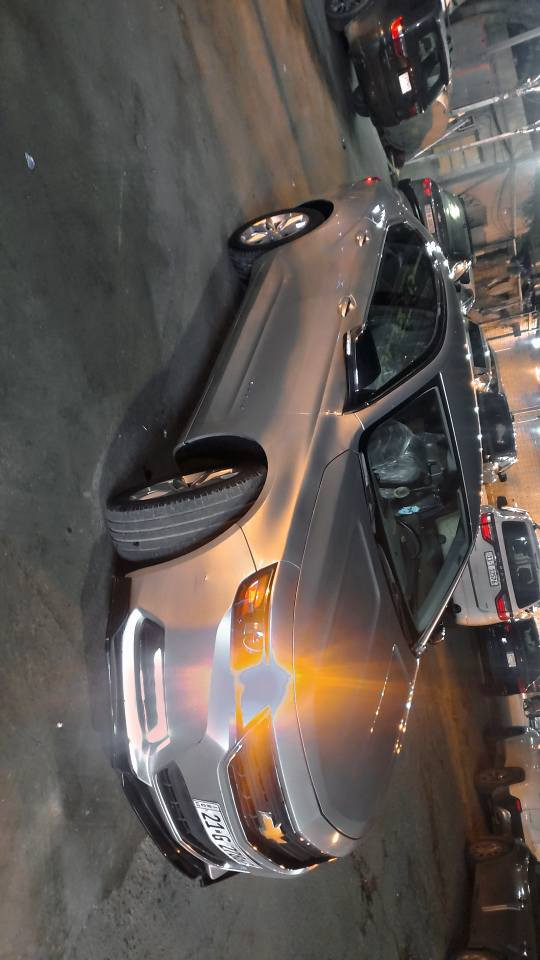 شوفريلت امبالة 2017  وارد امريكي 
محرك 2500 
تبريد قطعتين
شاشة كبيرة
شاشة اعطال 
رقم سليمانية 
كشنات امامية كهربائية 
بلوجكتر لد جديد 
تخم تاير جديد 90‎%‎ 
تفاصيل اكثر بالنسبة للحادث دز خاص يوصلك السونار 
سعر 140 و بيها مجال

*********** بغداد, العراق
