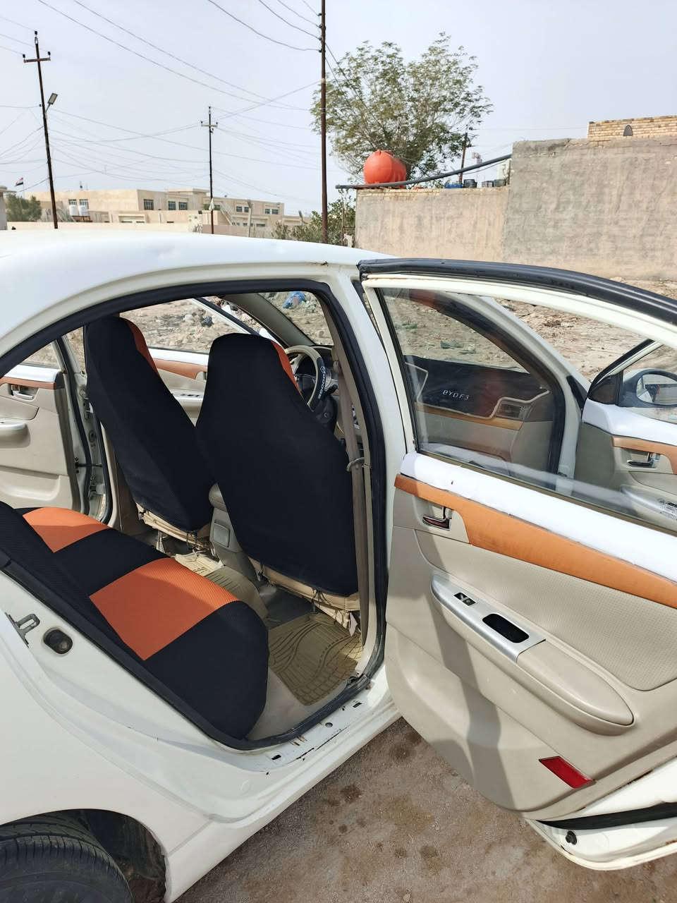 سلام عليكم سياره ليفان لبيع موديل 2011 رقم بغداد سنويه نافذه من 2022كير عادي سياره حلوه مثل ما بل الصوره موضح السعر 46 اني مكلف بل النشر  رقم الهاتف ***********الاتصال على هاذ رقم مكان ميسان
