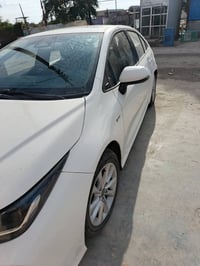 كورلا ٢٠٢٥ • ماشيه ١٨٠٠٠ • عليها حادث