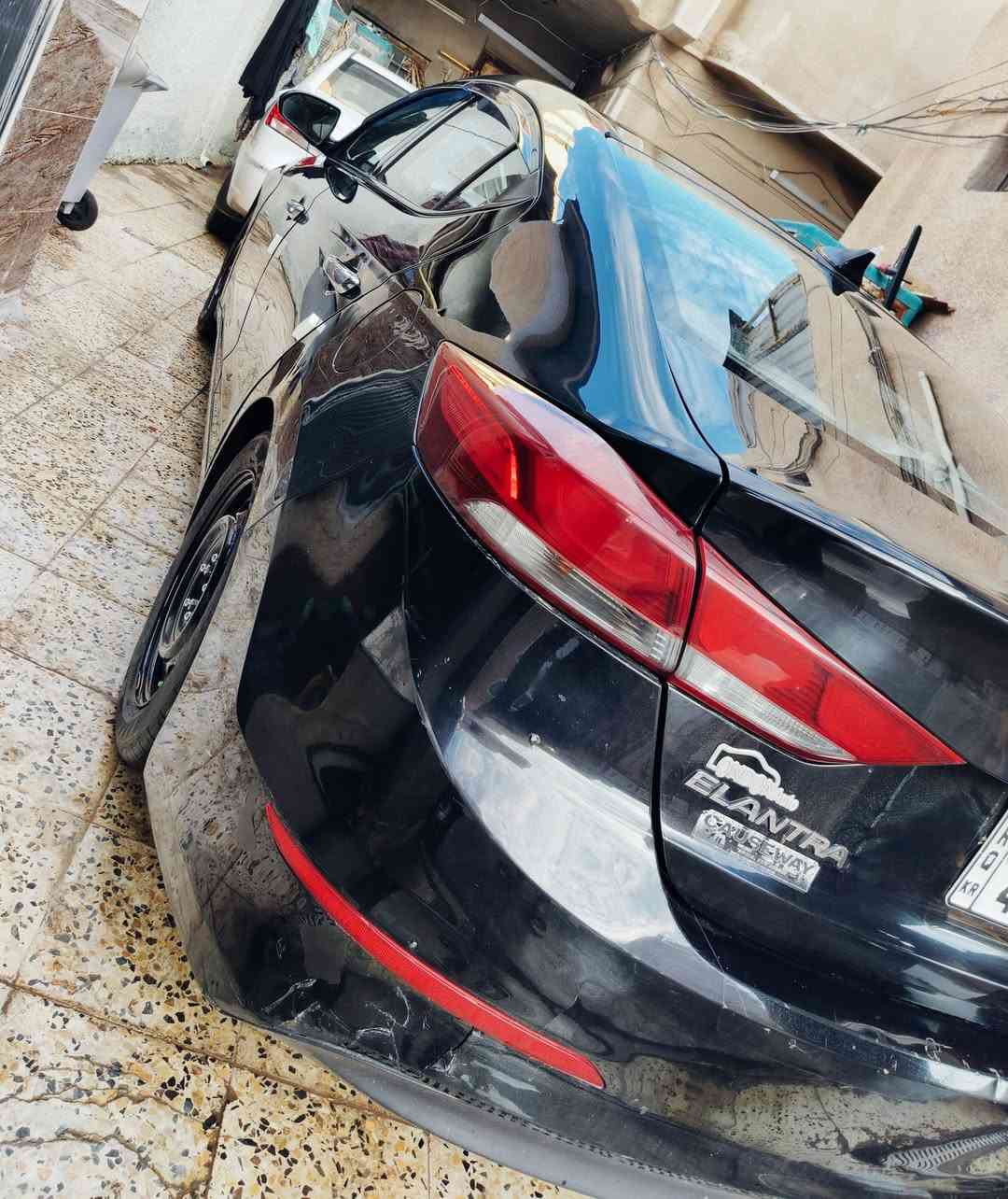 السلام عليكم النترا وارد أمريكي موديل2017
سيارة جديدة مال بيت محرك وكير خير من الله حداديه جديدة تخم تاير جديد سيارة نص فول رقم أربيل تحويل ثاني يوم باسمنه هزه جديدة مكان بغداد الشعب حي أور السعر 109 وبيه مجال بصيط حك الجيه رقم الهاتف ***********,,,,.....***********...الشراي يخابر ويدلل
