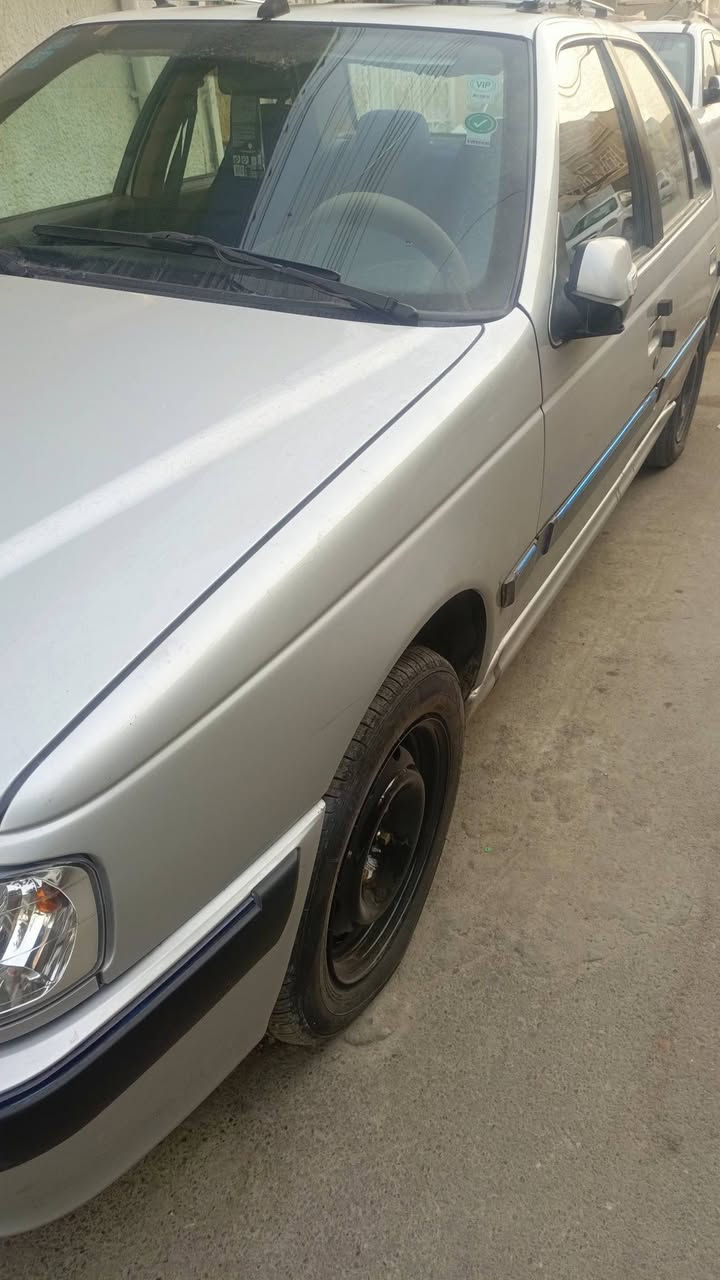 بيجو بارص 2023 ماشيه 100الف كير محرك مقفول بيه شخطين بل باب خفيف سعرها 82وبيه مجال رقم بغداد *********** تخم تاير جديد هزه جديده
