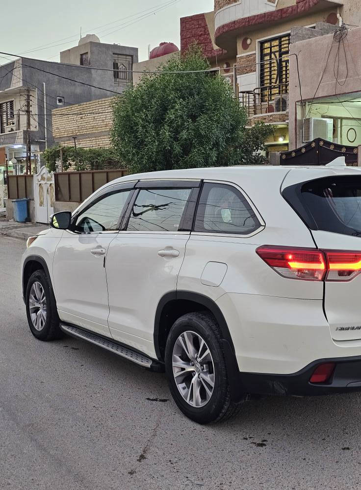 حادثها منشور مع السونار مصبوغ بيها جاملغ و بنيد كير و محرك و صدر و تبريد مكفلات السياره جاهزه السعر ٢٠٠ مواصفات LE+ كشنات ربع جلد اشاير بالمري تحكمات و تبريد شاشه ٣ قطع تبريد ٧ راكب مكينة 2GR المرغوبه ٦ سلندر الفارس, صلاح الدين


**إذا كنت صاحب هذا الإعلان وتريد حذفه لأي سبب، رجاءا أرسل رسالة إلى الدعم الفني**