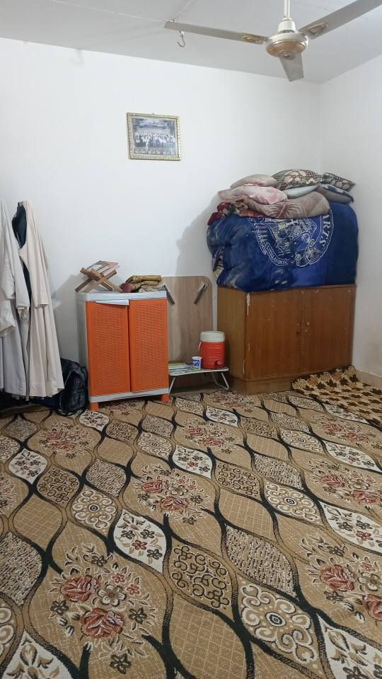 بيت زراعي للبيع المساحة ٥٠ متر شارع المطار مقابل باب الخروج السعر ١٧ قفل رقم واتساب *********** النجف, العراق
