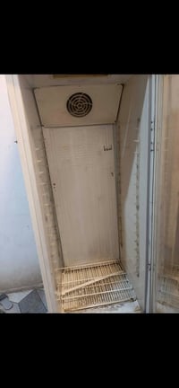 ثلاجة • للبيع • سعر مناسب