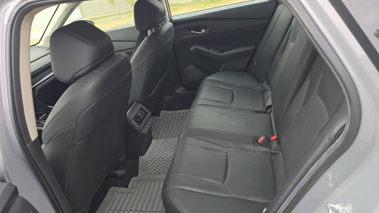 السلام عليكم
هوندا اكورد 2024 هايبرد  EXL
ماشية 10 الف
لون اسمنتي
المواصفات
شاشة كبيرة
تحكم ستيرن
شفتات ستيرن
اشاير مري
لايت زنون 
تبريد قطعتين
محرك 2000 هايبرد تنفس طبيعي
ويل 17
رادارات جانبية وأمامي
كشن جلد وكهرباء
تدفئة كشنات
ثلاثة انظمة قيادة
فتحة
بصمة ابواب 
حادثها صبغ جاملغ وبنيد فقط
بدون رقم تترقم اي محافظة
السعر 170$ وبي مجال
مكانها النجف الأشرف
للاستفسار ***********
