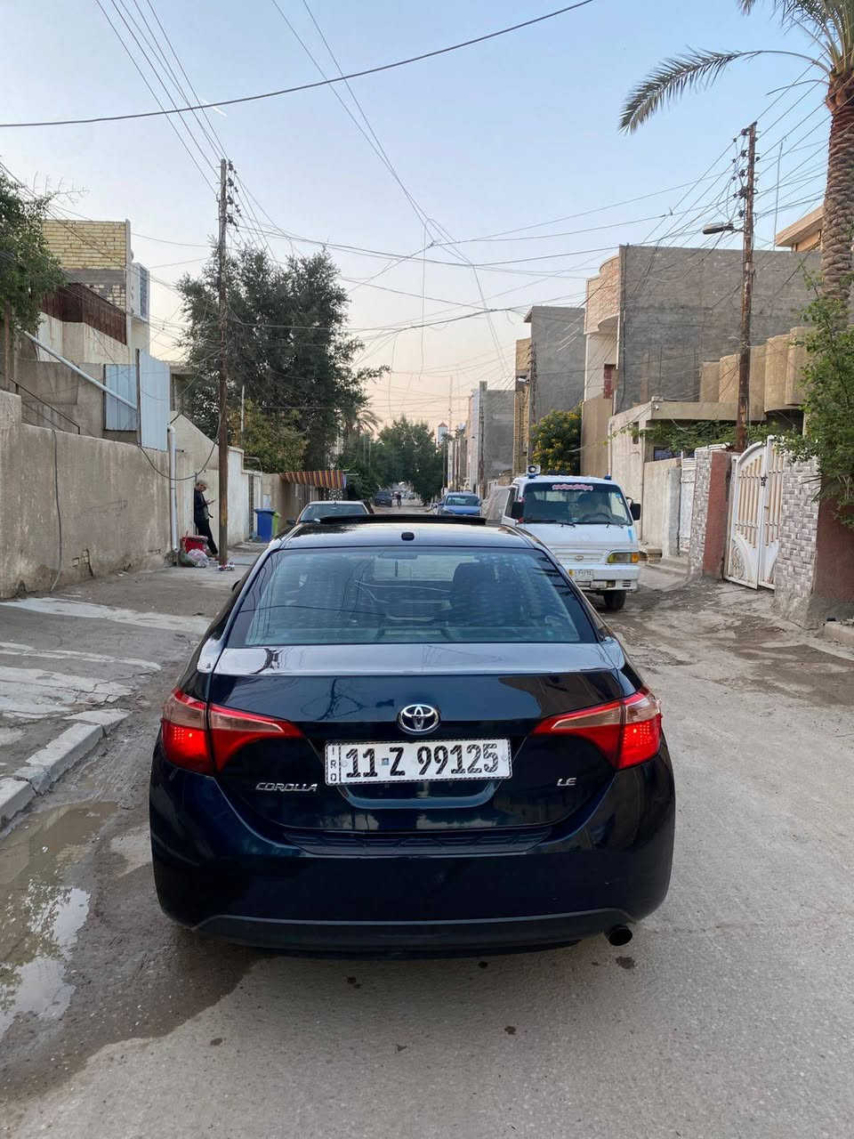 السلام عليكم
للبيع كورلا موديل 2018 محسن 

وارد امريكي 

المواصفات 

فتحة 

تحكم ستيرن 

دشبول لونين 

ويل كب حجم 16 

حادث بين الجاملغ والباب مال السايق وبالعراق جاملغ خلفي وصابغين الباب الخلفيه ويا 

ماشية 170 

السعر 125

السياره جاهزه من كل النواحي بدون اي نقص ادامة شامله 

رقم بغداد باسمي

مكانه الدورة حي الشرطة 

للاتصال *********** ابو ابراهيم
