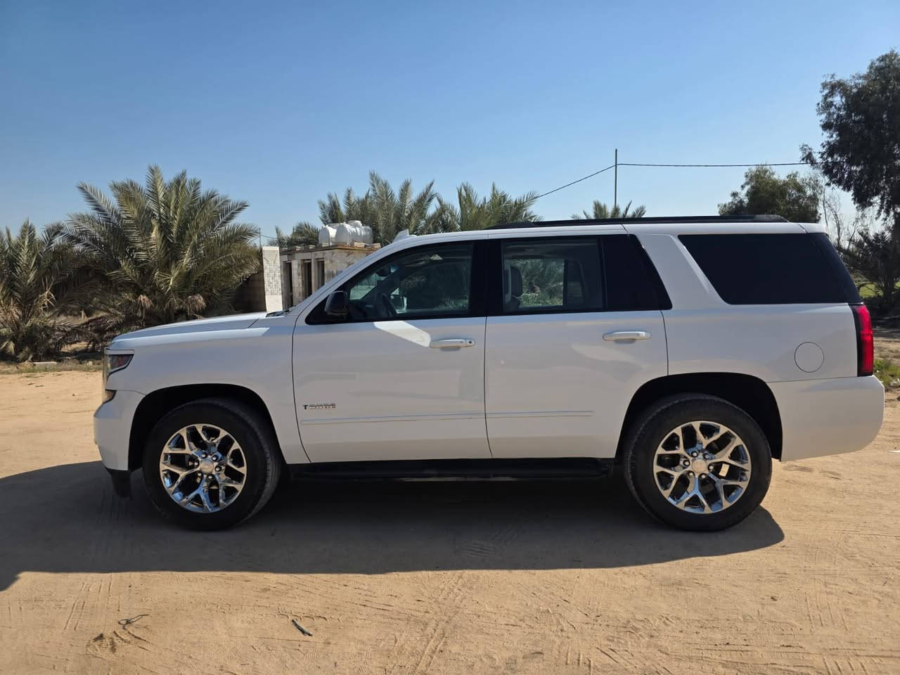 السلام عليكم
تاهو ٢٠٢٠ برمير - فول مواصفات 
رقم بغداد 
الحادث موضح بلصور 
مكانهه كربلاء 
للتواصل 

0772 309 0031
السعر ٣ شدات و٥٠ ورقه
