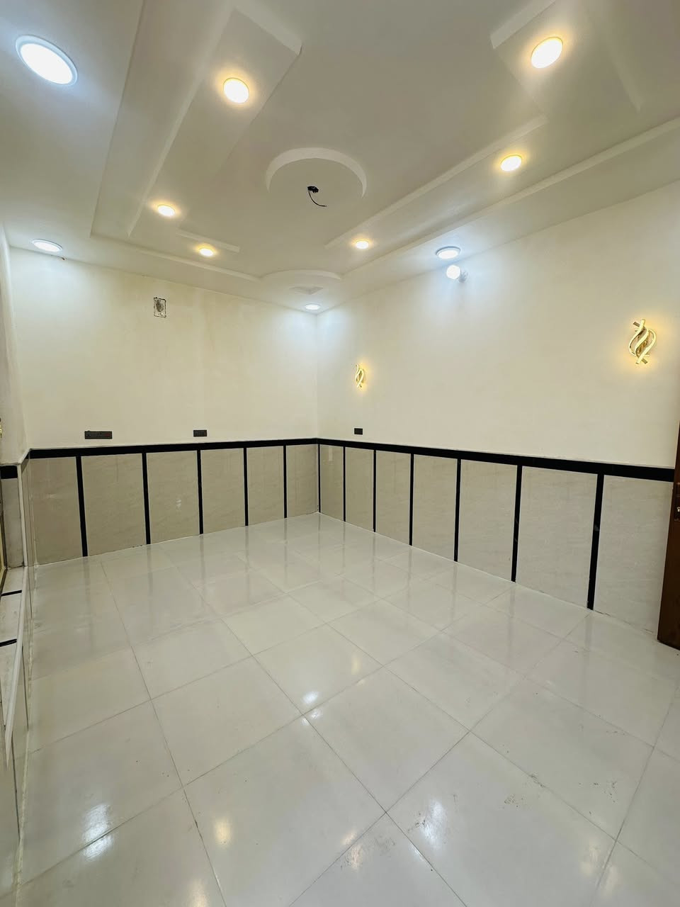 اللهم صل ع محمد وال محمد
السلام عليكم مشتمل للبيع جاهز للسكن بناء حديث شغل فول مواصفات مساحته 112متر طابق واحد في ميسان 
الشيشان للاستفسار والتواصل ع الرقم ***********
