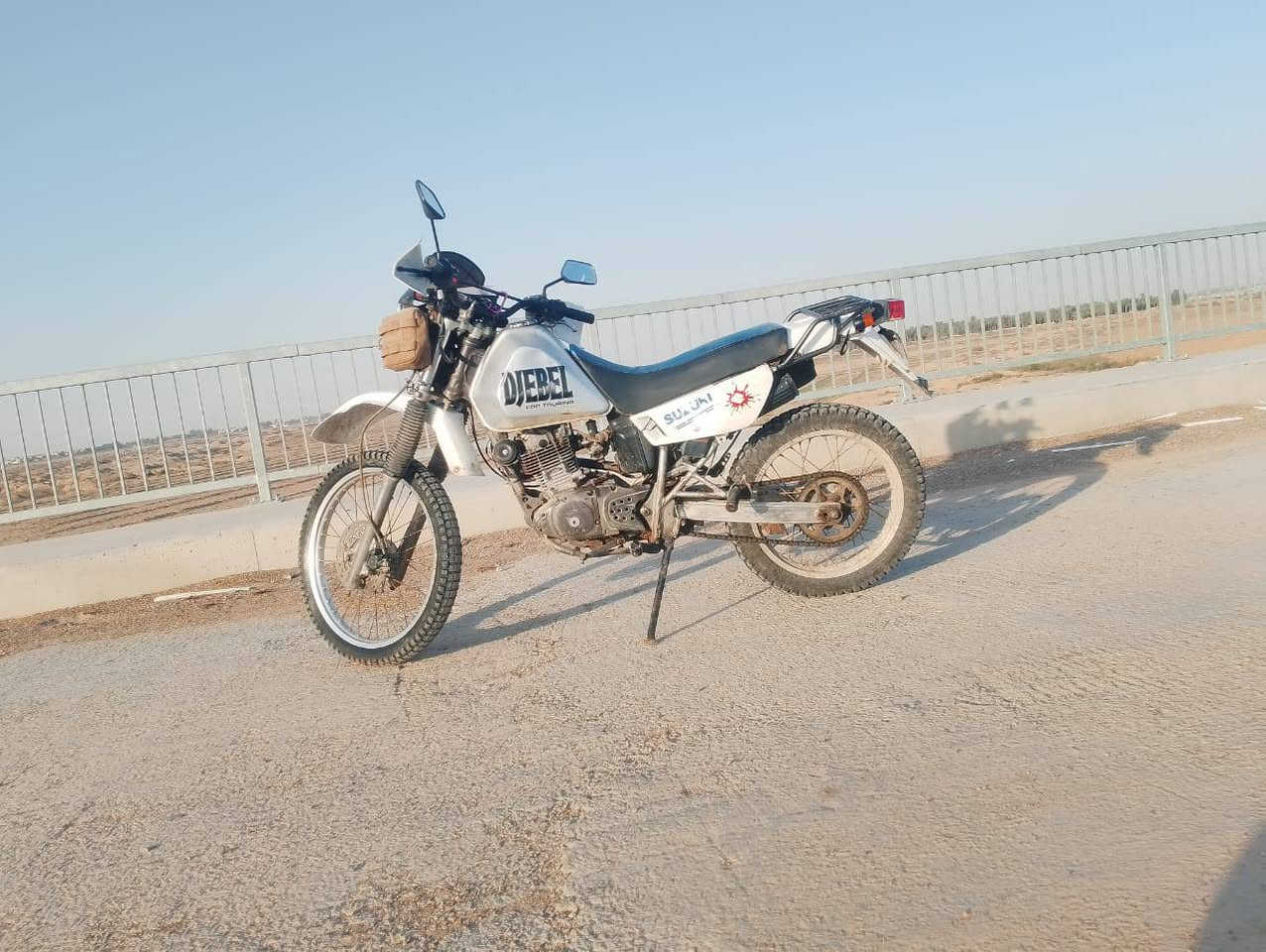 اللهم صلِّ على محمد وآل محمد 
للبيع قفاز دجبل ياباني حجم 200
العنوان واسط قضاء بدره 
***********
‏‪***********‬‏
