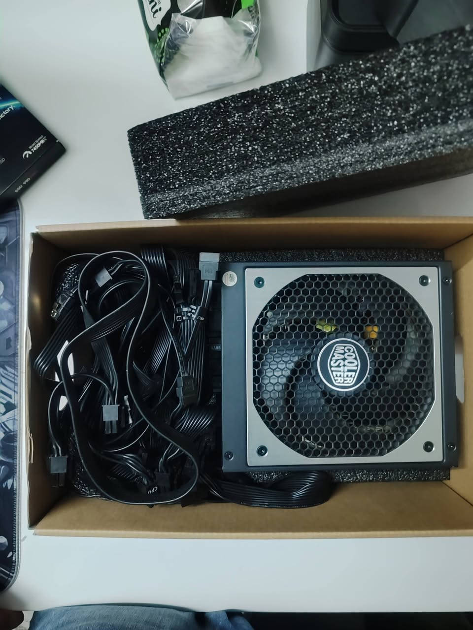 قطع للبيع استخدام ايام بسيطة شبه جديد توصيل متوفر 

Power CoolerMaster 1000Wat Gold Full Modiler 
150 الف 

M.2 Samsung 1T 990PRO Speed7450
200 الف 

للتواصل 
***********
