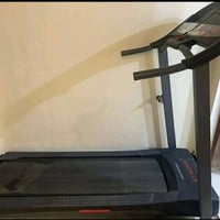 جهاز جري للبيع يتحمل وزن ١٢٠ استخدام قليل سعره 225 وبيه مجال