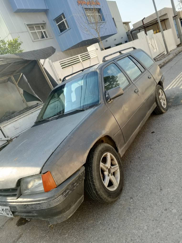 ئؤپل كاديت ئارم پلاستيك هموي بشرته گئر و مكينه ي تازةيه مكينه 16 تاخم پئش و پشت بشرت ليدراني نيه ويل كپ تنزيل لايت برئك مزبووته شوين هه ولير سعري 10 ورقه *********** أربيل, العراق
