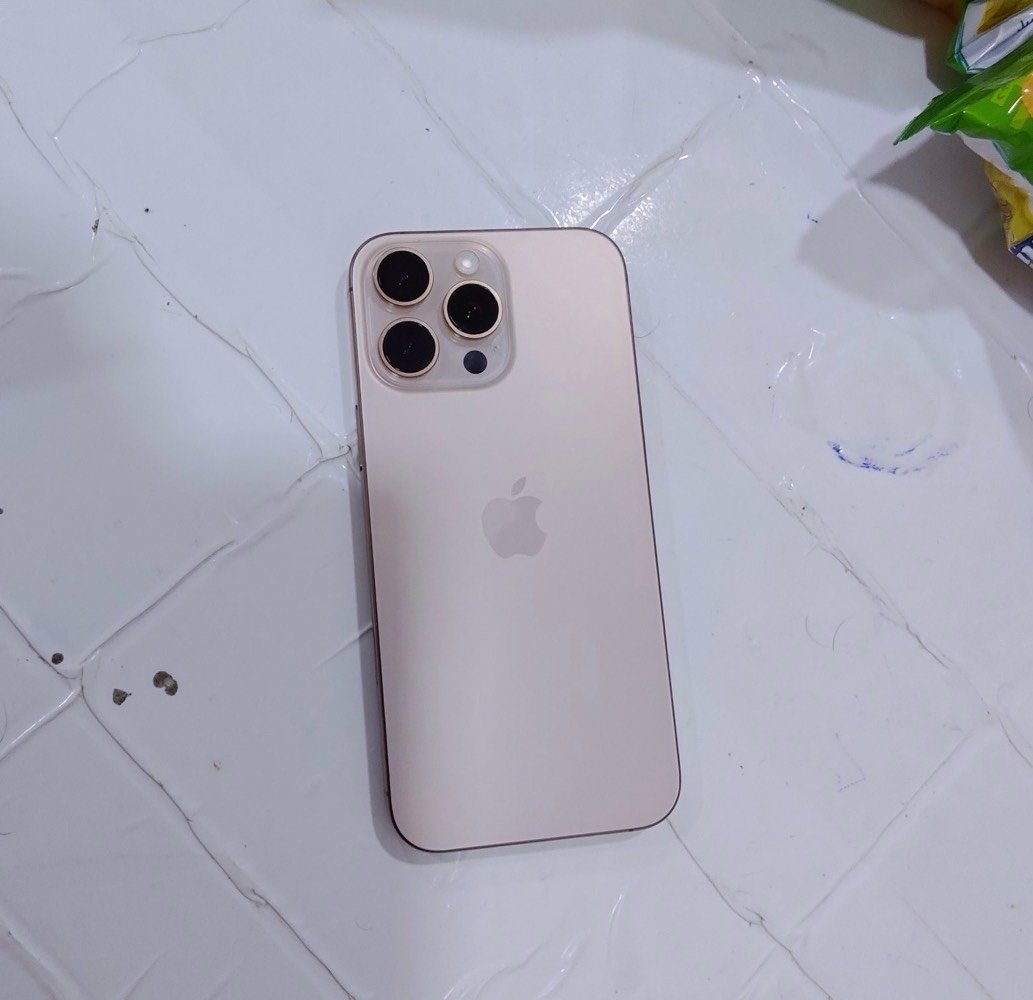 ايفون 16 برو ماكس
جهاز ضمان ماستر نضافته 100‎%‎
بطاريته 92
شاحنته وكامل ملحقاته وياه
للتواصل ***********