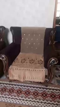 تخم قنفات للبع عشر مقاعد   قنفات نظيفات  العنوان بغداد الكمالية  الرقم...