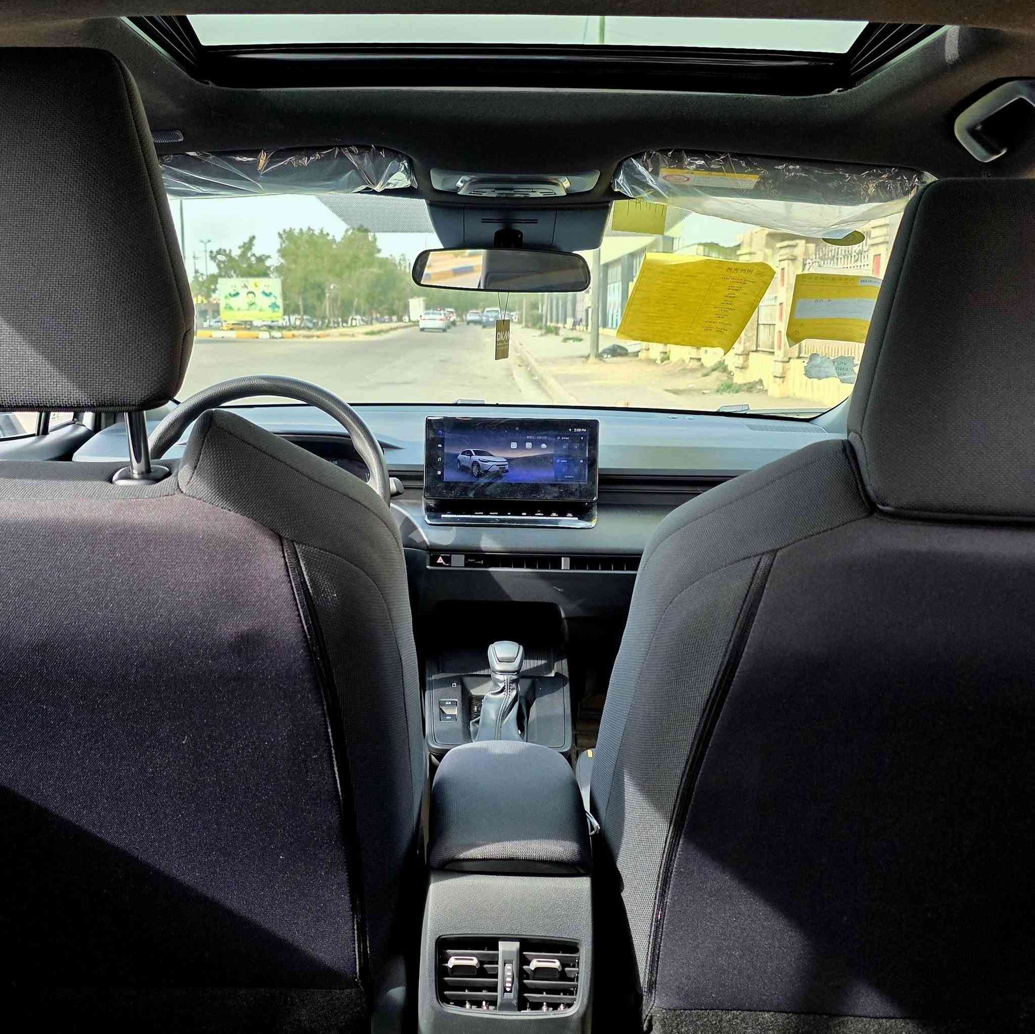 الفرونت لاندر الشكل الجديد ٢٠٢٥  رقم بغداد
ماشية : ٢٠٠٠ كيلو متر  

مري شفط✅️
٥ عدسات + زنون + اشارة لد 
البك لايت الخلفي  Led سموك
خارج السيارة لامع بلاك بيانو
كامرة بلادية اصل 
تبريد قطعتين بلادي 
٤ منافذ typ-c 
فتحة
كشنات مخمل
حمالات بلادي✅️
للتواصل :  ***********
العنوان : بغداد شقق حي السلام

السعر : 29.000 وبي مجال
