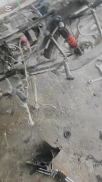 عرض تجفيت(100) عرض فشك(200) العنوان/الكرادة قرب المسرح الوطني/مقابيل ب...