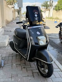 الدراجة للبيع مكفوله كفاله عامه الدراجه كلش مرتبه وفول كامله من كل شي0...