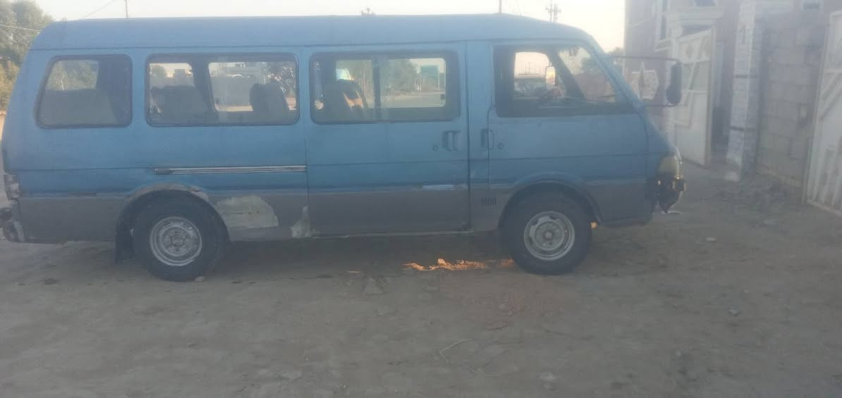 كيا آسيا للبيع رقم احمر مكينه  بيه بخار كير اكسن حداديه كفاله سلف دينمه جديده بدون راعي سعر ١٨
رقم الهاتف ***********
