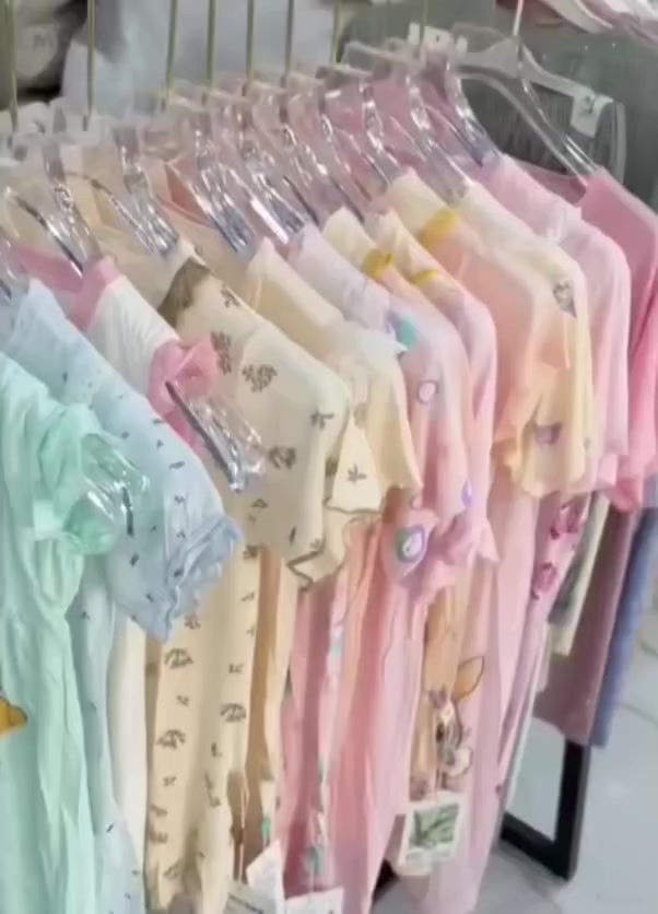 شلحات بناتي القماش درجه اولى جمااال 🌹🌹 زبده راقيه قياسها من ٢ سنه لحد ٦ سنه سعر القطعه ٥ الف 💖💖


**إذا كنت صاحب هذا الإعلان وتريد حذفه لأي سبب، رجاءا أرسل رسالة إلى الدعم الفني**