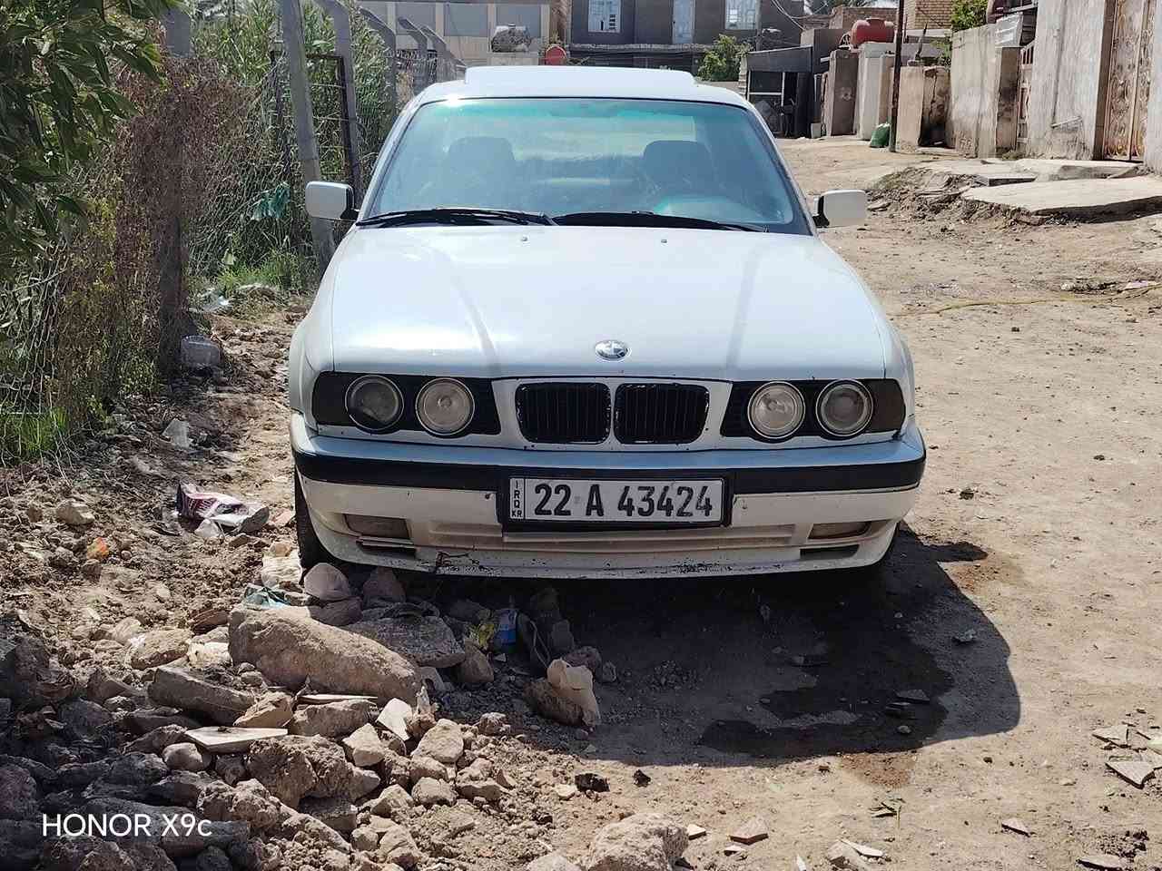 السلام عليكم بي ام موديل 95 رقم اربيل بجم عريض مكينه 525 جديده ماصارلي شهر من شاده كير عادي سياره نقصه بس تبريد مكاني بابل
رقمي ***********
 اثير   ***********
السعر 40 بيه مجال بسيط
