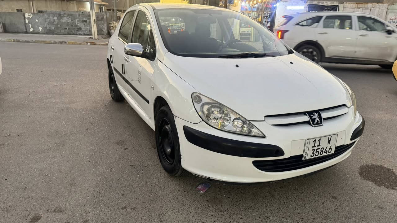 السلام عليكم بيجو موديل 2004سياره نظيفه تخم تاير مكينه كير حداديه  رقم بغداد مباشر التحويل  بيها صبغ الهلال مال جاملغ الخلفي  بدون دواخل. السعر49 مكاني السيديه
***********
