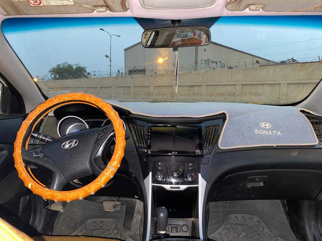 سوناتا 2011 وارد كوري محرك 2000 دوش سنويه تحتاج تجديد باسمي رقم بصره محرك وكير كفاله بيها ضربه ركن الدعاميه الخلفيه جهة السائق وبيها مدكر خلفي عكس السائق بيه تصليح والباقي عند الفحص السعر 110$ بيها مجال... الرقم ***********
