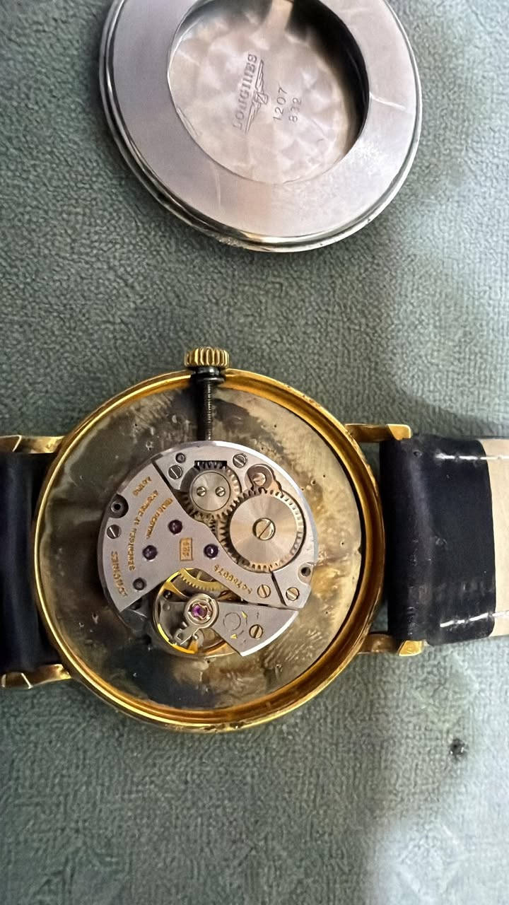 ‏سلام عليكم رمضان كريم
‏الساعة للبيع ￼


**إذا كنت صاحب هذا الإعلان وتريد حذفه لأي سبب، رجاءا أرسل رسالة إلى الدعم الفني**