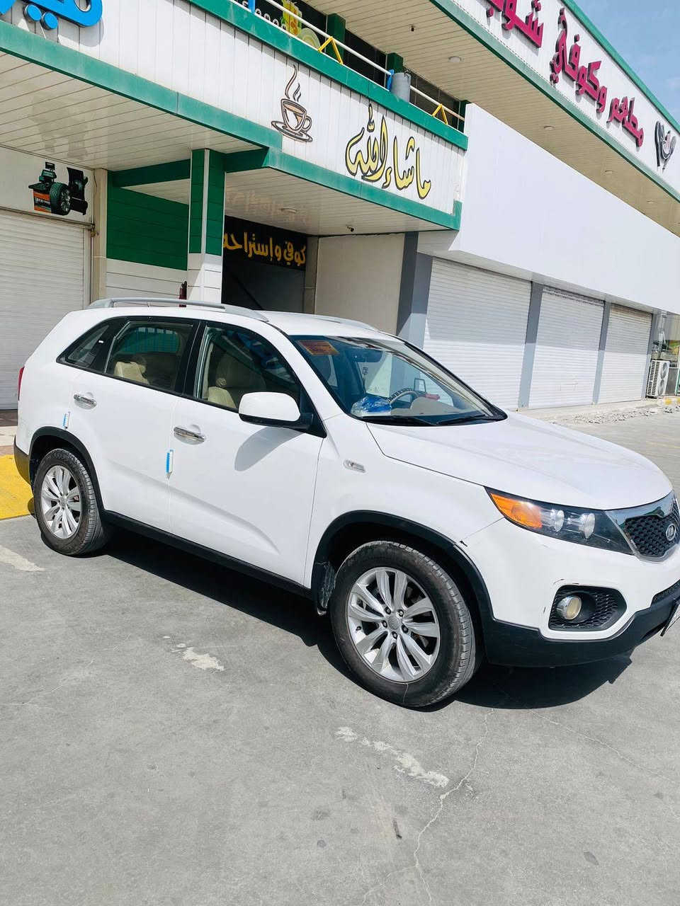 السلام عليكم 
من رخصة الأدمن سورنتو للبيع موديل 2012 وارد خليجي نص فول السيارة جاهزة من كلشي مكينه كير مكفولات تخم تاير جديد توه شاده سيارة مكفولة فقط ضربة  بالصندوق رقم بصرة سنوية بأسمي إلى 2027 مكاني البصرة
السعر 140وبيها مجال لطيفين
اللاستفسار ***********
