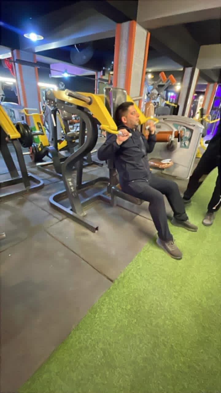 سلام عليكم اجهزة ضغط اكتاف 
للبيع بسعر 300دولار
***********
