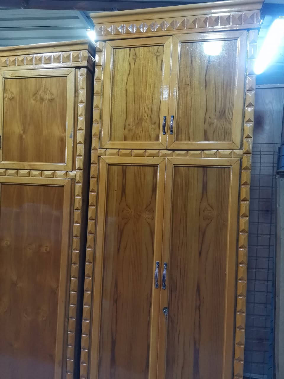 صاج داخل وخارج مستعمل اخت الجديده النقش كل الغرفه زان مصري للحجز والتواصل علئ الهاتف او واتساب *********** بغداد السيديه حي الاعلام شارع قطر الندئ
