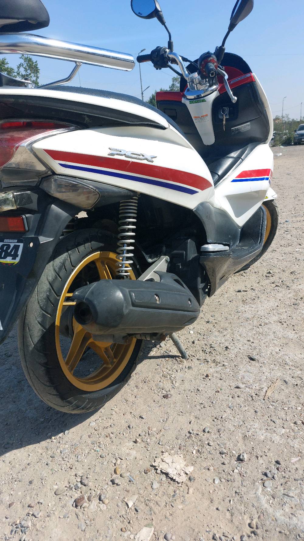 دراجه pcxجيل الاول  الدراجه  ياباني كفرات ابلاديهه رمبه موديل 2016
حساسات كلها شغالة حساس ازدحام 

أوراق كاملة 

دراجه كامله أستان كهربائي   لا تبخير. ولاتنقيص الدراجه مكينه لوك استخدام عادي  احلا من الصور دراجة مال جناي كلشي بلادي بيها العنوان 

( بغداد الشعب ) 

السعر ( مليون و 600 ) 

وبيه مجال الاتصل

*********** 