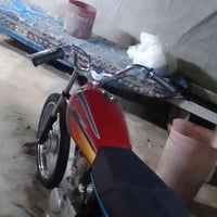 تانكي • ابيض • علق