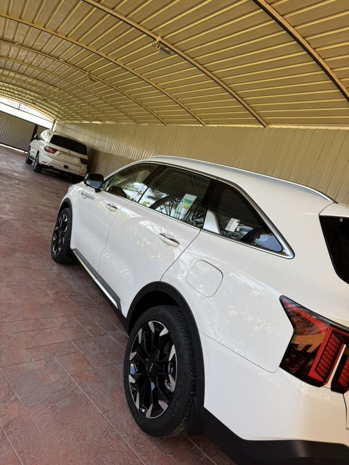 السلام عليكم
سورنتو 2025
داتا شو
كامرات4./360
تحكم بالبصمة تشغيل عن بعد +قيادة الية ترجع وتتقدم
6سلندر
صندوق كهربائي 
ماشية 13الف قابل للزيادة 
مكفولة كفالة عامة 
***********
السعر $$$$35/500دولار
