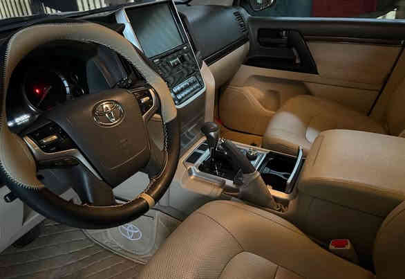 السلام عليكم 
للبيع او مراوس حسب القناعه  لاندكروز  موديل 2019

بريم اصلي معروفه مواصفات البريم 

ماشيه 100 الف 

رقم بغداد 

بيها مكانات بارد كلش بصيطة ما امبينه 
 
مكان السياره بغداد الوزيريه معرض نور المصطفى 
***********
