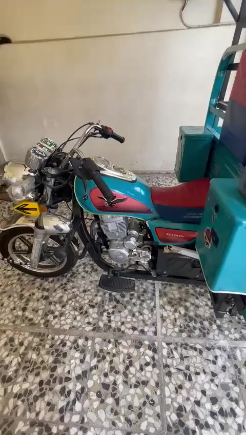 السلام عليكم ستوته للبيع مديل 23 اوراق نضافه 95٪ السعر خاص***********
