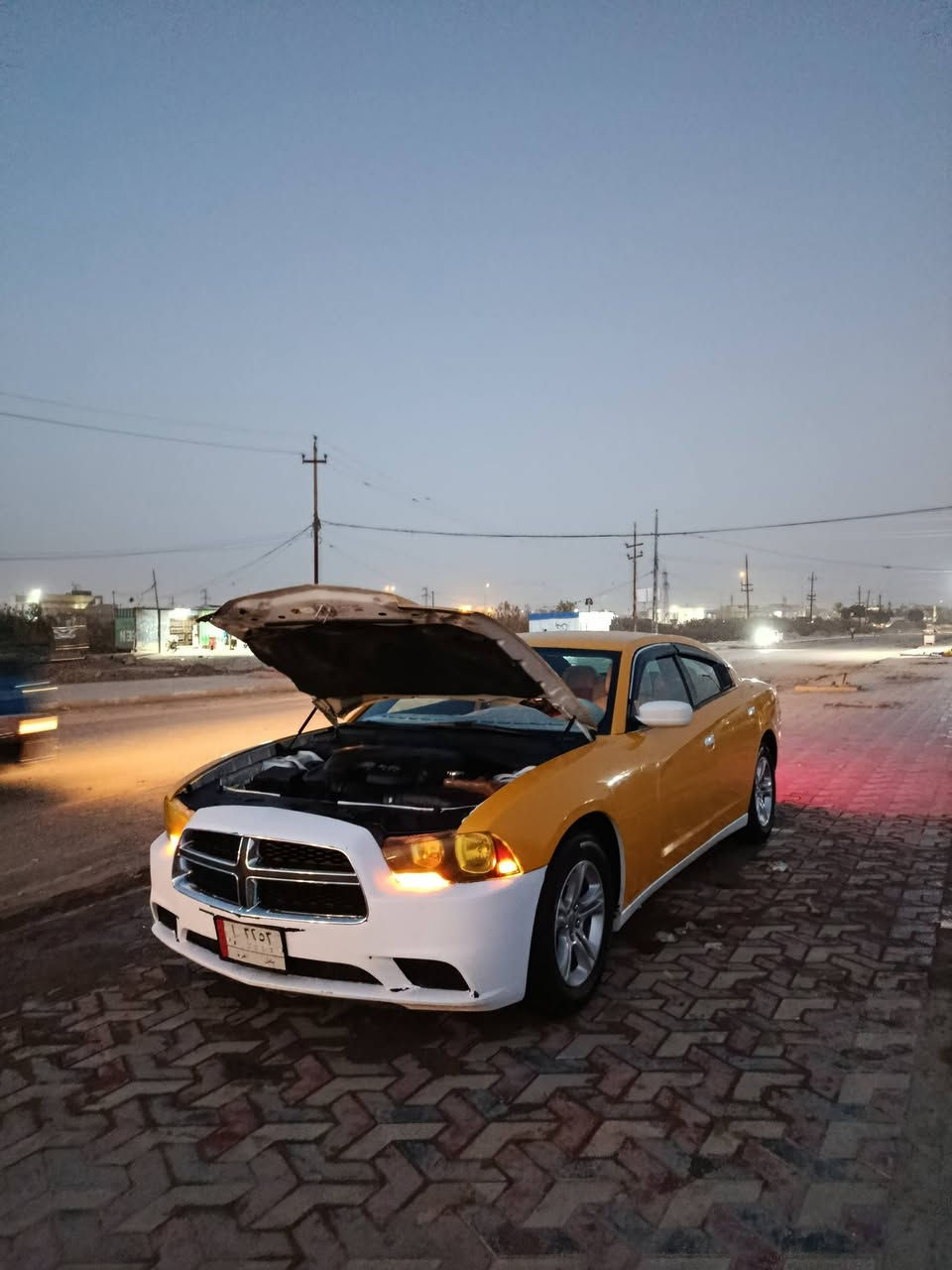 سلام عليكم للبيع جارجر موديل 14 بسمي كندي جاملق وبنيد سياره جاهزه على اخر حبايه من كلشي مكينه كير اكسن هيمي حداديه جديد تايرات جدد باتري جديد ***********
