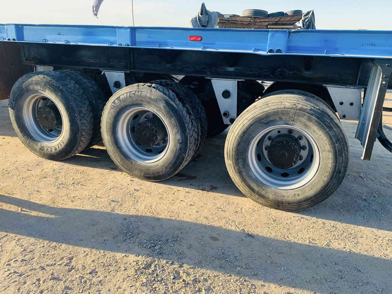 السلام عليكم عربانه للبيع جاهزه كبل للشغل مكان بابل مسيب ***********
