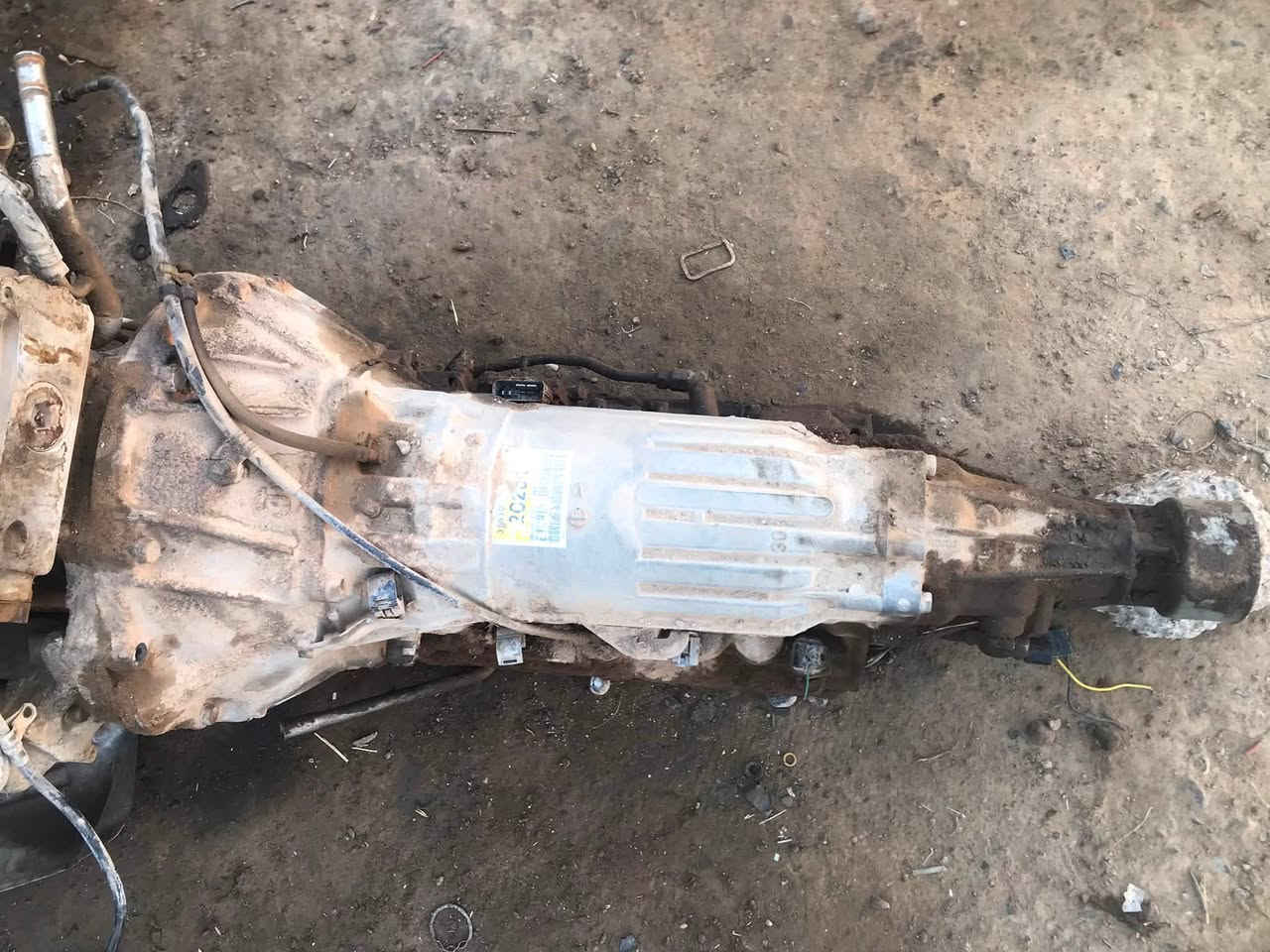 السلام عليكم 
للبيع كير ومحرك بطة بدون تفرعات
المحرك ثنين ونص يدخن الصبح بدون صوت يطق
والكير 6خطوط 
السعر 600الف
***********
